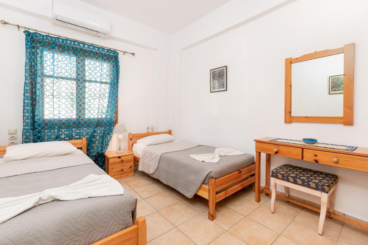 Villas Alexandros Kalamaki  Dış mekan fotoğraf