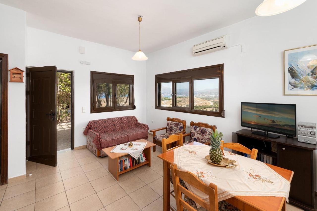 Villas Alexandros Kalamaki  Dış mekan fotoğraf
